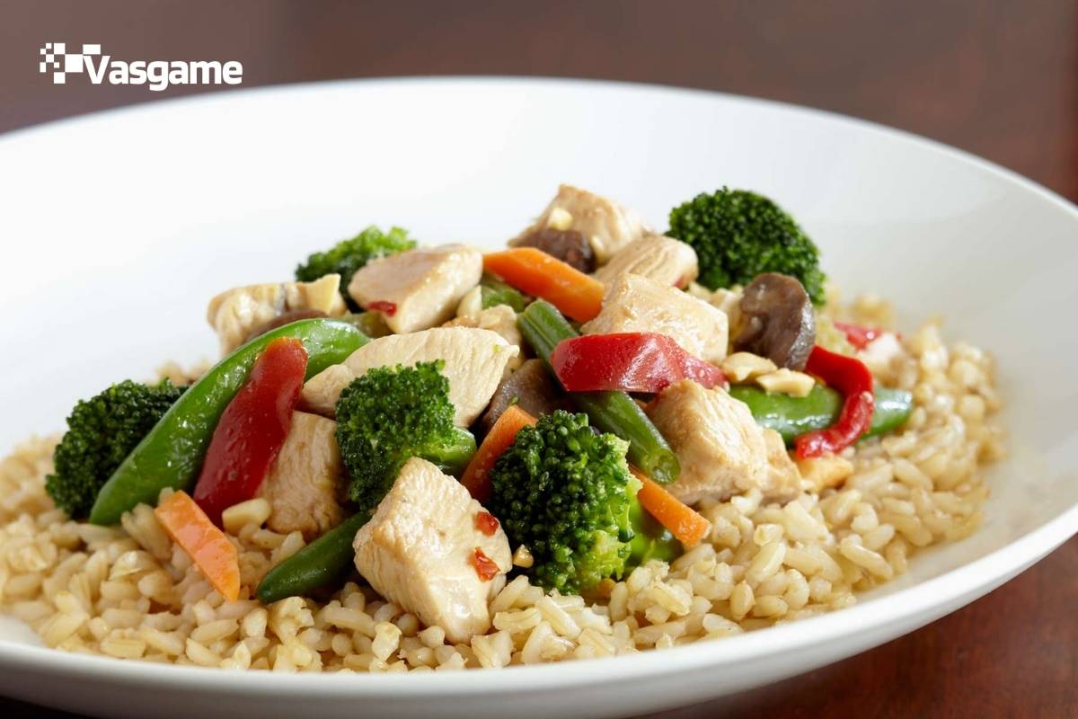 Quick Chicken Stir-Fry with Brown Rice